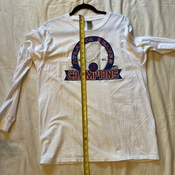 Golden Atlanta Braves World Series 2021 White Long Sleeve Tshirt Sparkle Size L - Picture 7 of 9